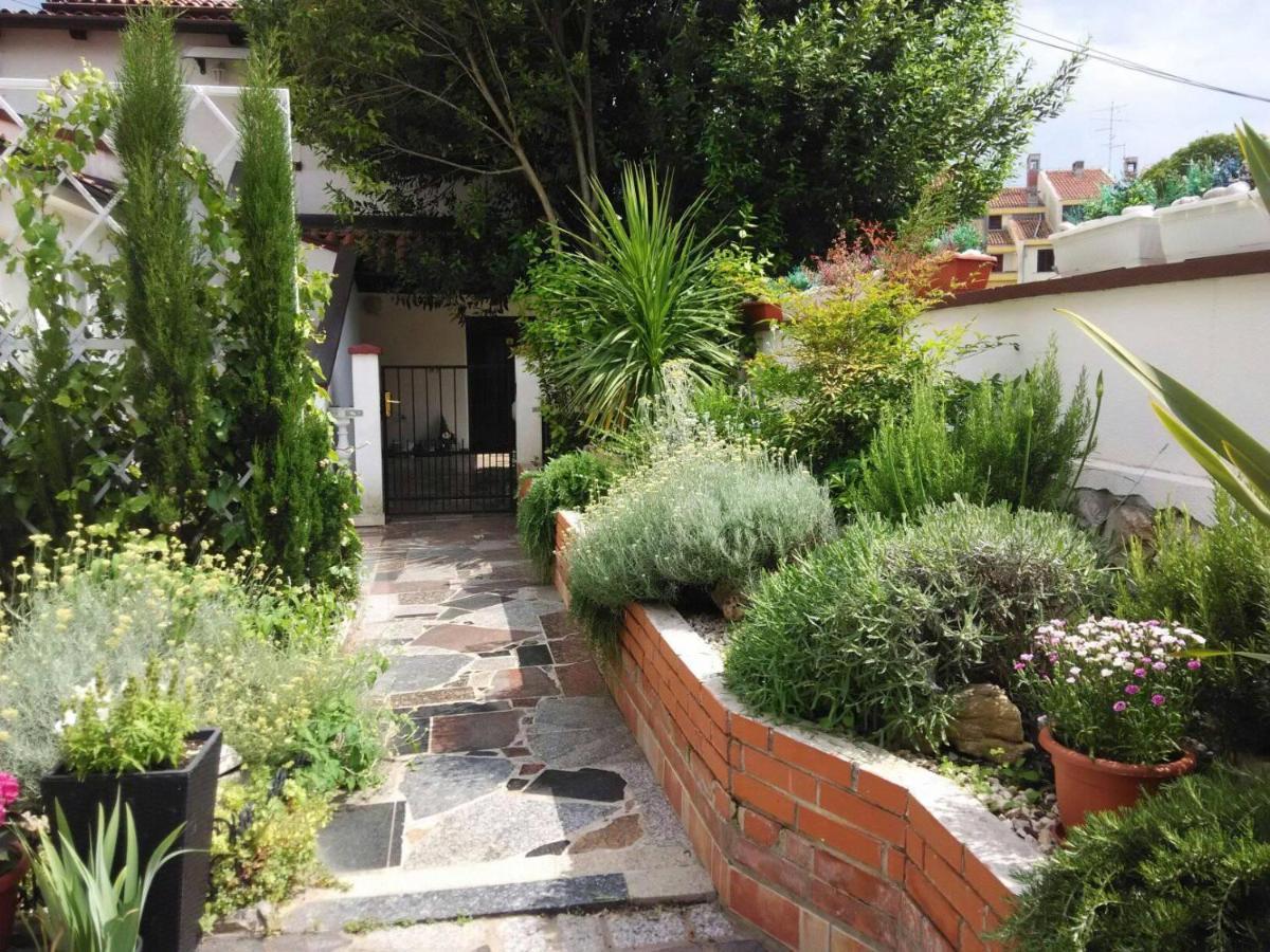 Una Umag Extérieur photo